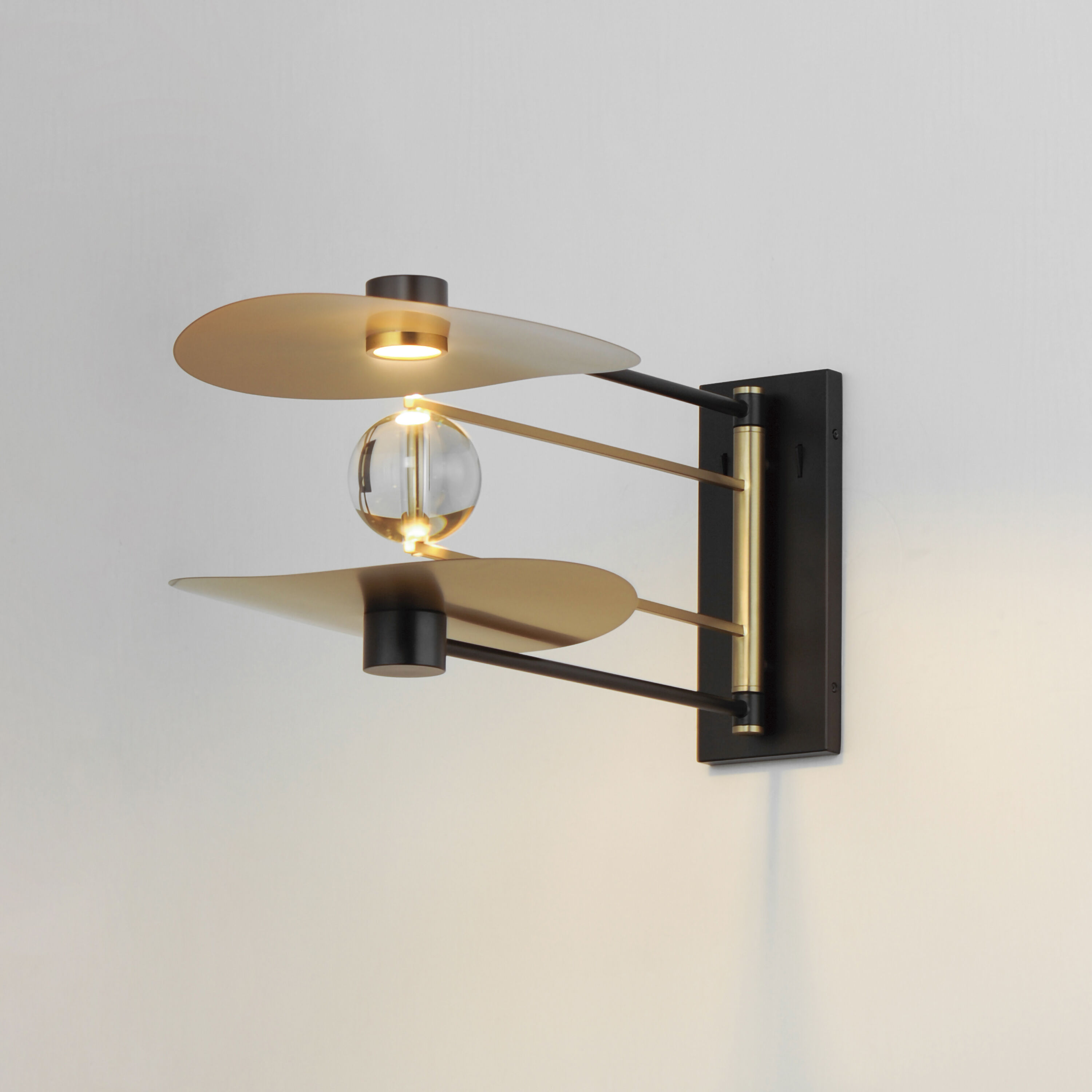 Pearl wall sconce 2025